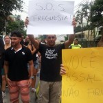 Moradores de Jacarepaguá protestam contra o aumento da violência no bairro